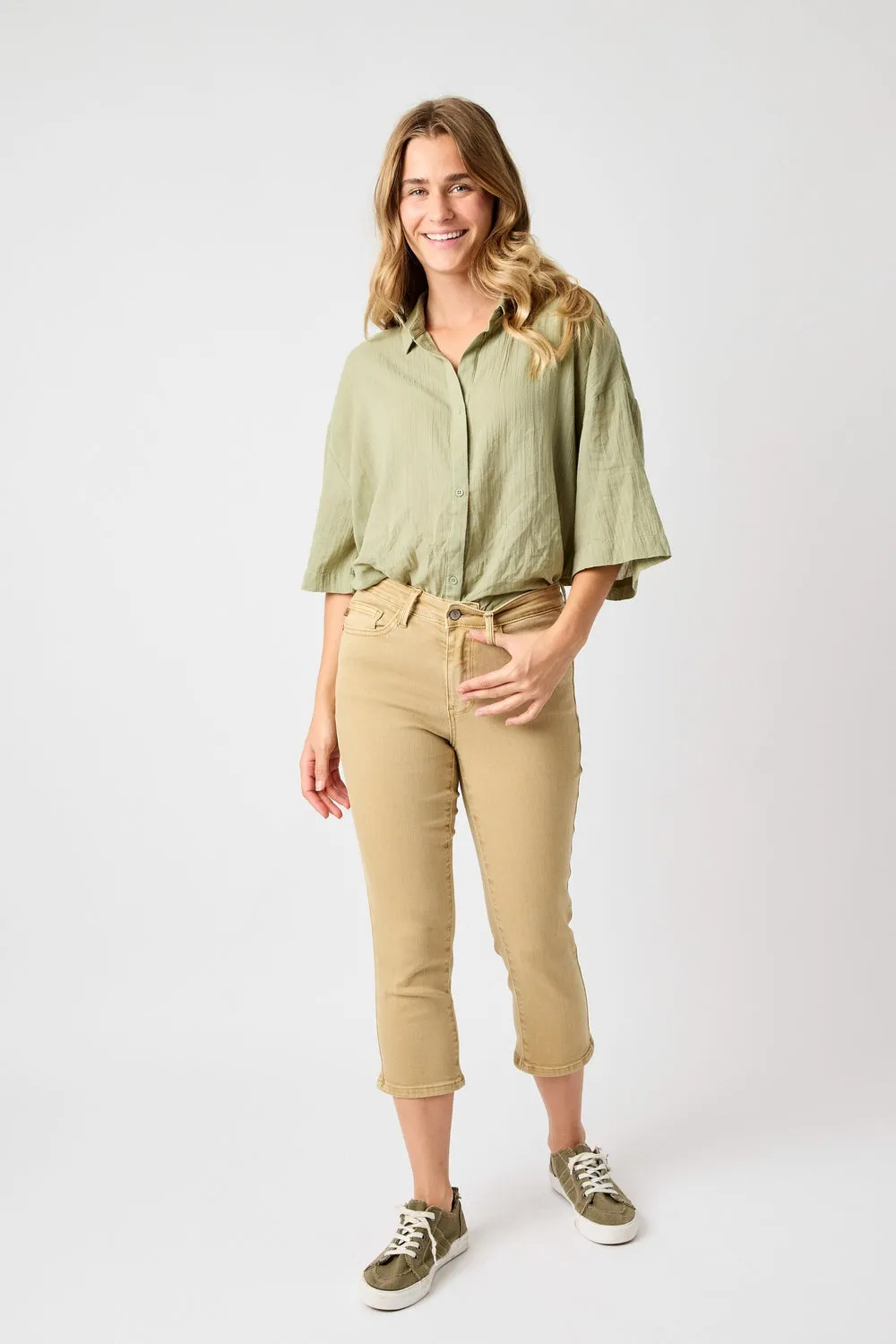 Ava Mid Rise Khaki Capri