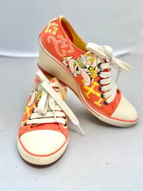 ED HARDY DESIGNS tennis shoes size 6 (PREOWNED)