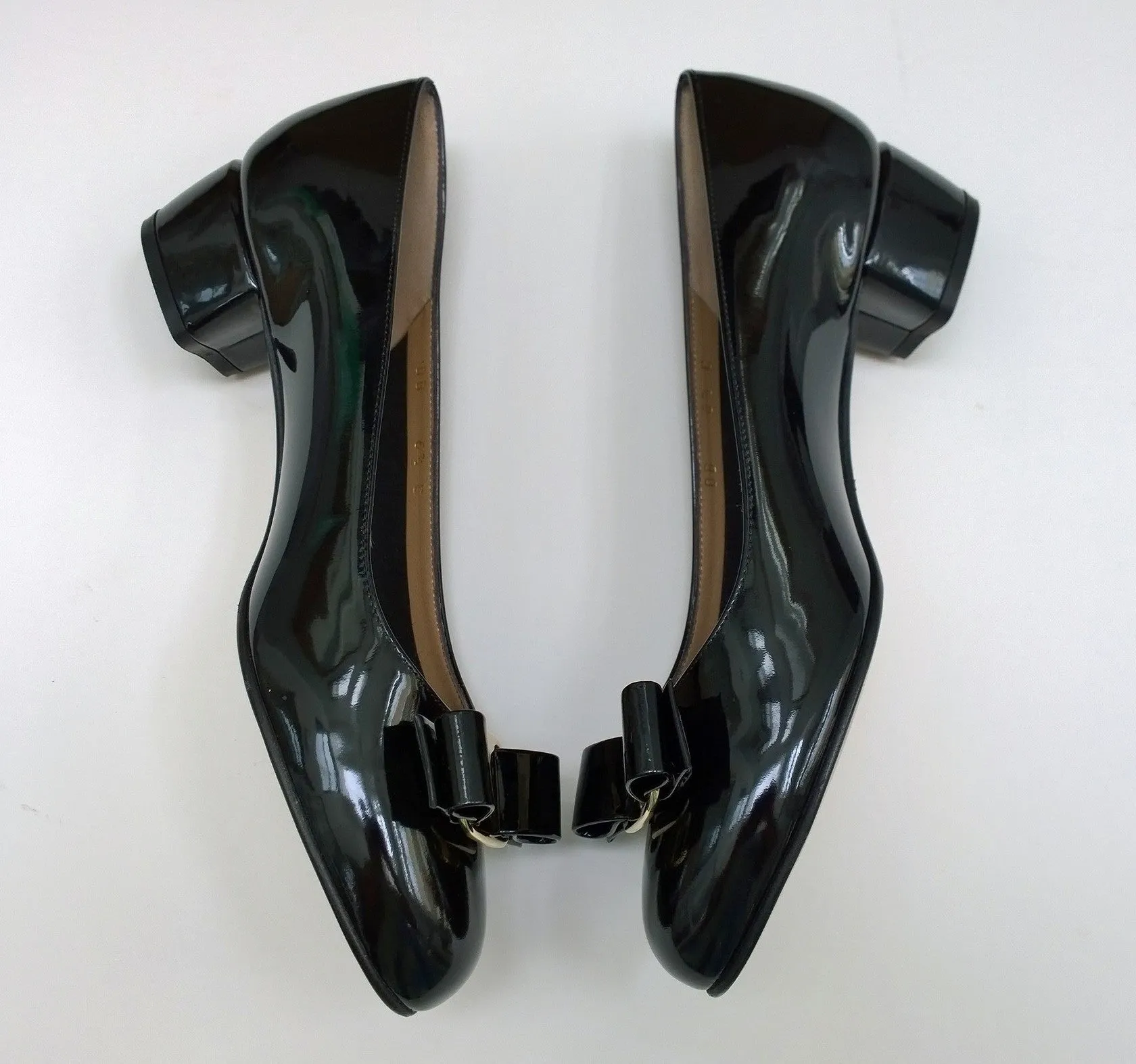 Ferragamo Vara Black Patent Block Heels Bow Shoes in C Width New in Box