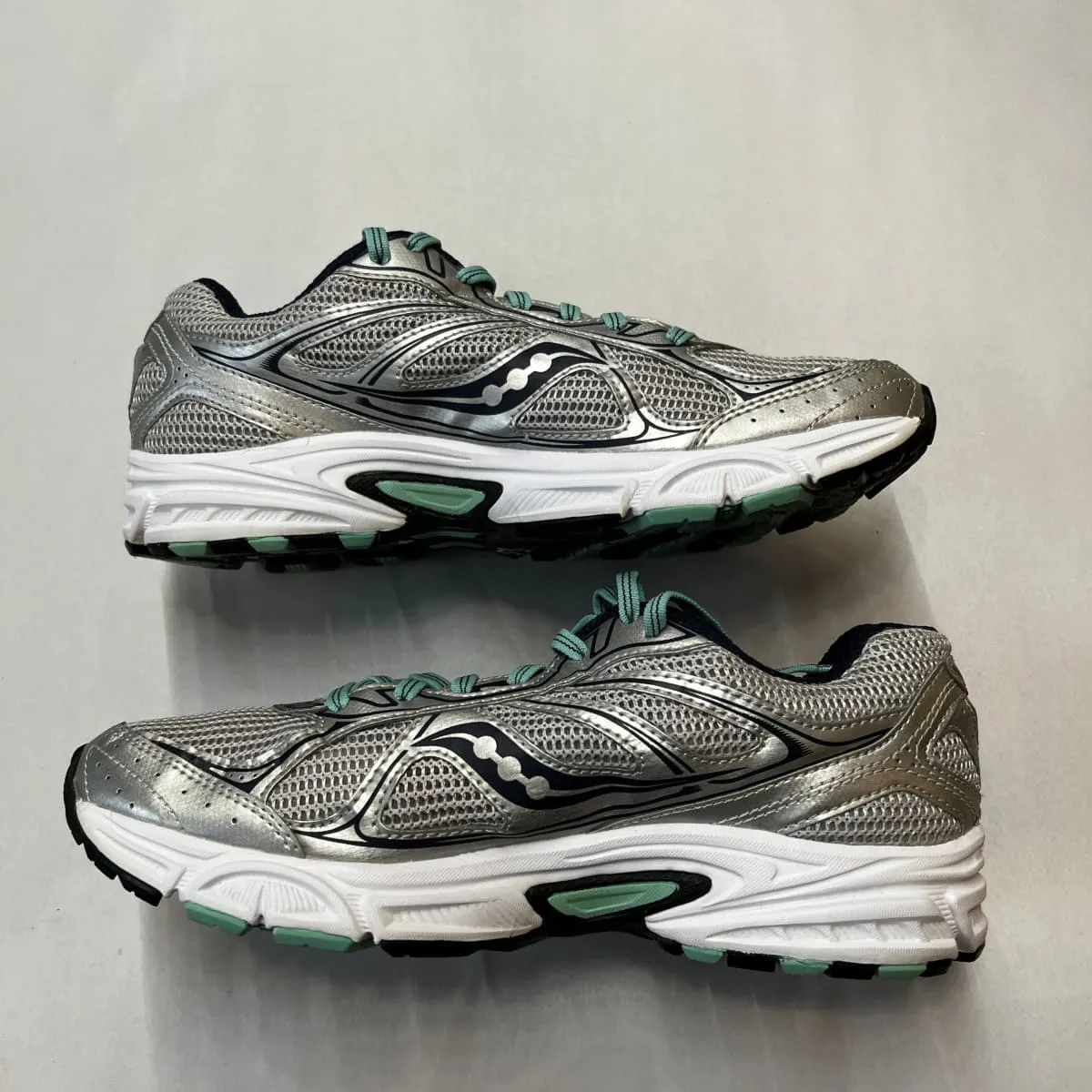 SAUCONY Women's Grid Cohesion 7 -Silver/Navy/Green- Running Shoe Size 9.5M Preowned